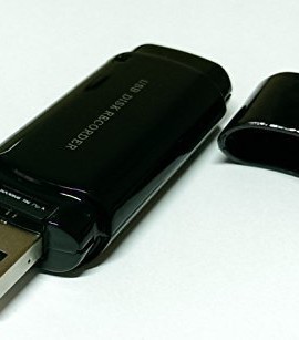 Micro-telecamera-nascosta-in-chiavetta-USB-con-batteria-a-lunga-durata-5-e-24-ore-8GB-INCLUSA-registra-audio-e-video-facile-occultazione-0